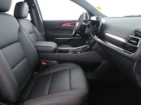 Used 2026 Chevrolet Traverse Z71 AWD/4WD image 32