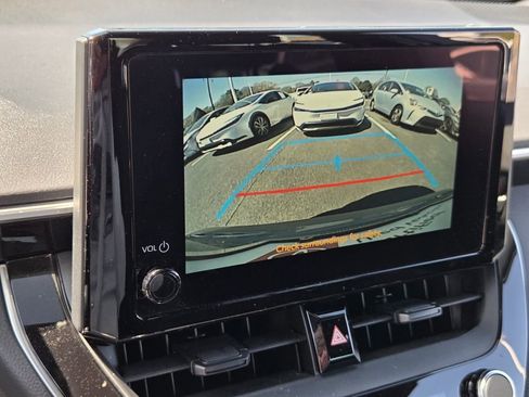 Certified 2025 Toyota Corolla SE image 16