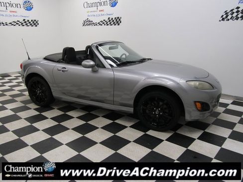 Used 2012 MAZDA MX-5 Miata Sport image 2