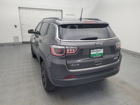 Used 2020 Jeep Compass Latitude AWD/4WD image 6