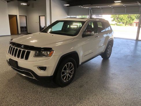 Used 2016 Jeep Grand Cherokee Limited AWD/4WD image 1