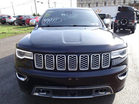 Used 2018 Jeep Grand Cherokee Overland image 3