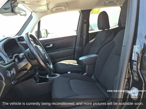 Used 2020 Jeep Renegade Altitude FWD image 11