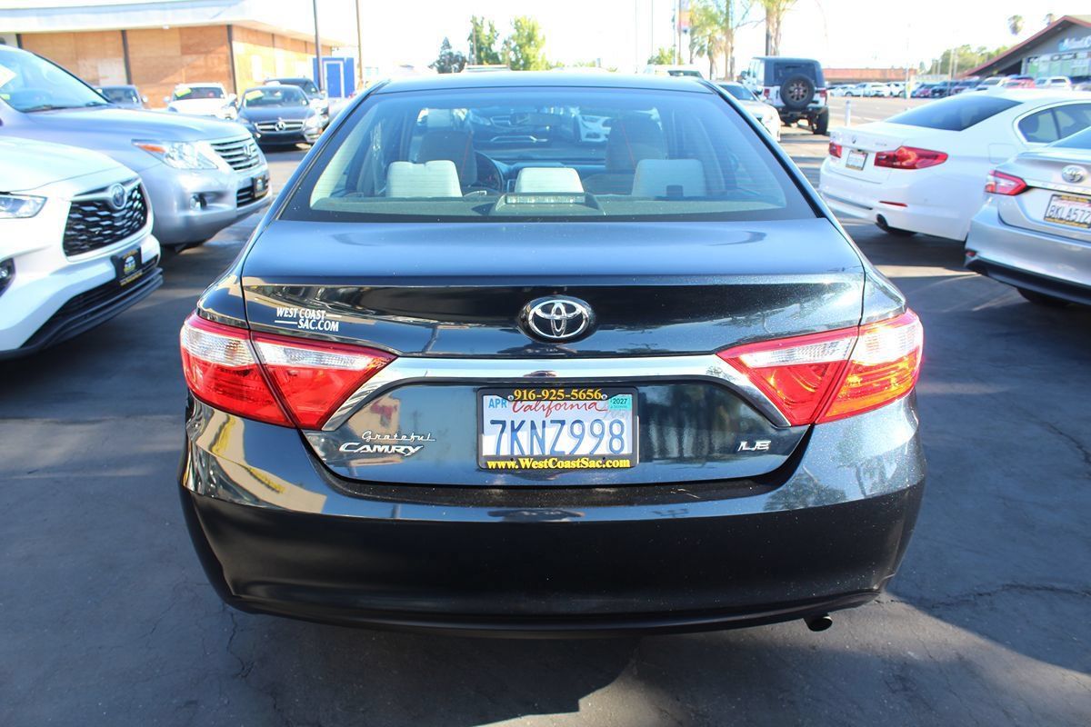 Used 2015 Toyota Camry LE FWD image 6