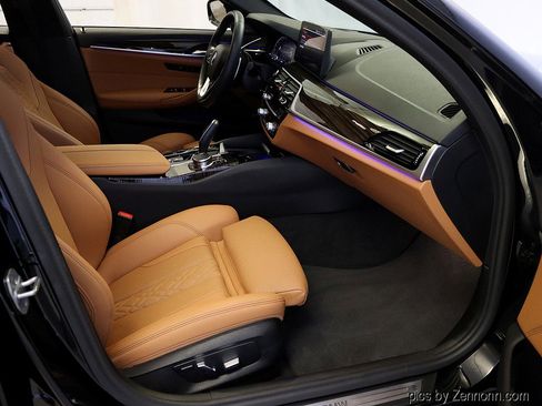 Certified 2023 BMW 530i xDrive w/ Premium Package image 33