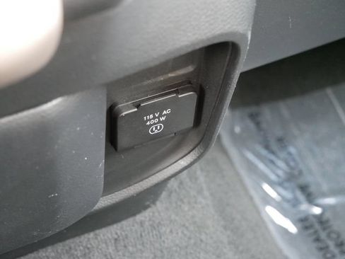 Used 2022 RAM 1500 Laramie AWD/4WD image 23