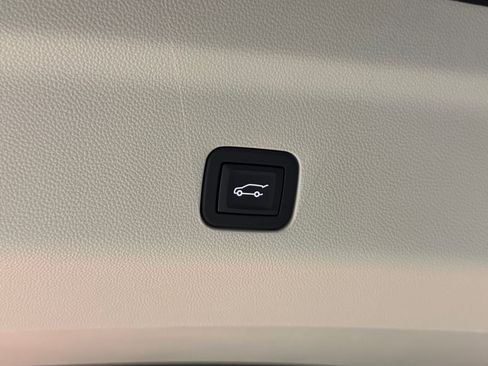 Certified 2025 Cadillac Escalade Sport Platinum image 56