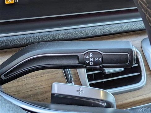 Used 2025 Mercedes-Benz GLE 350 4MATIC image 23