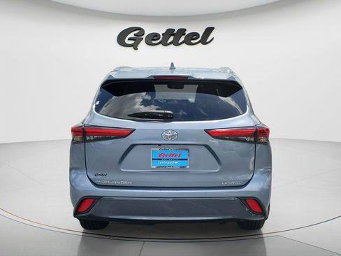 Used 2023 Toyota Highlander Limited image 13