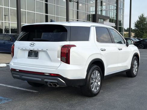 Used 2025 Hyundai Palisade SEL FWD image 3