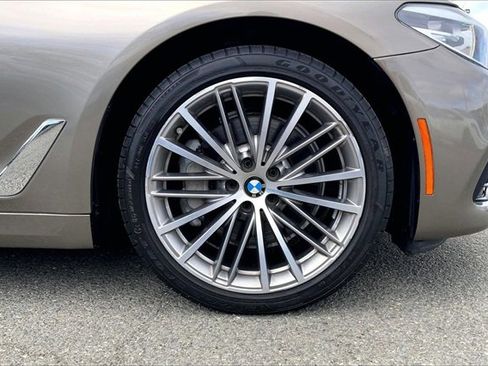 Used 2018 BMW 540i 540i image 9