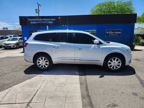 Used 2017 Buick Enclave Leather w/ Trailering Package FWD image 7
