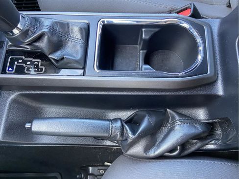 Used 2019 Toyota Tacoma TRD Sport AWD/4WD image 29