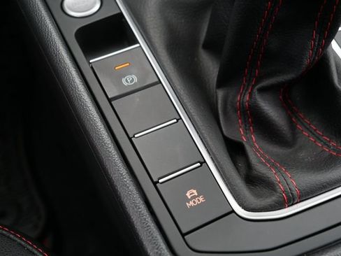 Certified 2025 Volkswagen Jetta GLI Autobahn w/ GLI Black Package FWD image 33