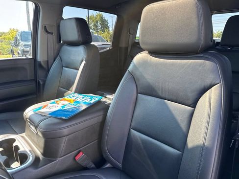 Used 2021 Chevrolet Silverado 1500 LT Trail Boss w/ Convenience Package II AWD/4WD image 18