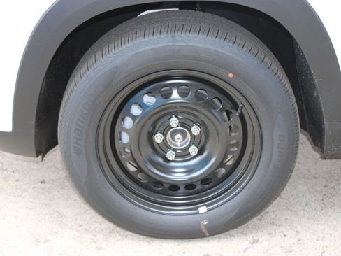 New 2026 Chevrolet Trax LS image 39