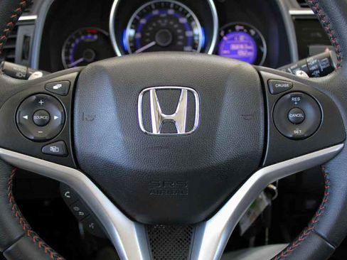 Used 2018 Honda Fit Sport image 15