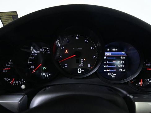 Certified 2018 Porsche 911 Carrera 4S image 15
