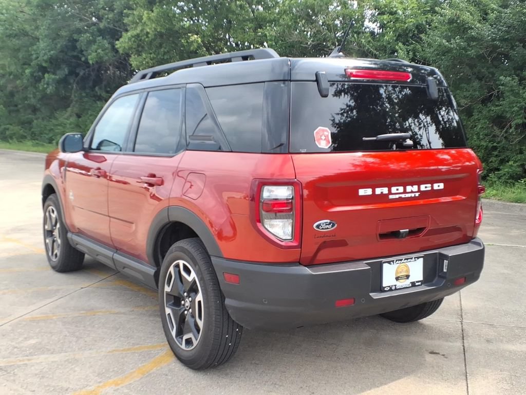 Used 2024 Ford Bronco Sport Outer Banks w/ Tech Package AWD/4WD image 3