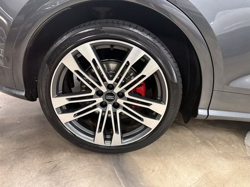 Used 2019 Audi SQ5 Prestige w/ Prestige Package AWD/4WD image 15