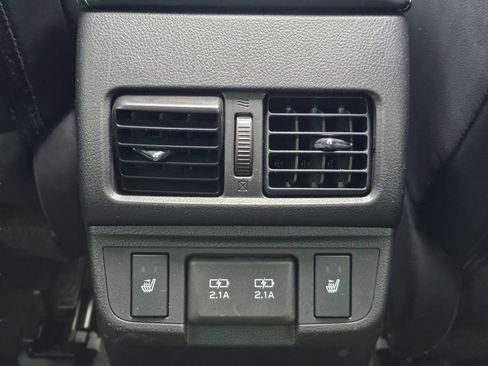 Used 2019 Subaru Outback 3.6R Limited image 34