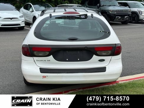 Used 2000 Ford Taurus SE FWD image 6
