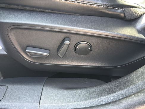 Used 2025 Ford Escape Platinum image 26