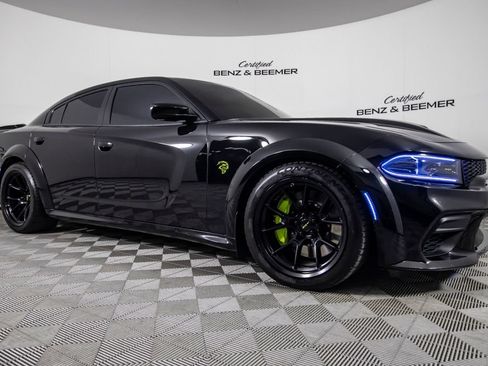 Used 2022 Dodge Charger SRT Hellcat RWD image 3
