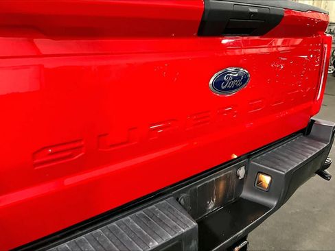 Used 2023 Ford F250 XL w/ Snow Plow Prep Package AWD/4WD image 10