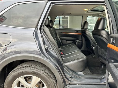 Used 2013 Subaru Outback 2.5i Limited image 17
