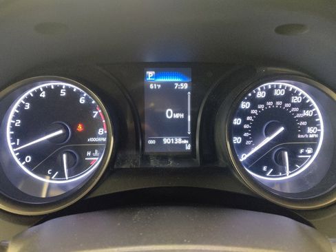 Used 2022 Toyota Camry SE image 23