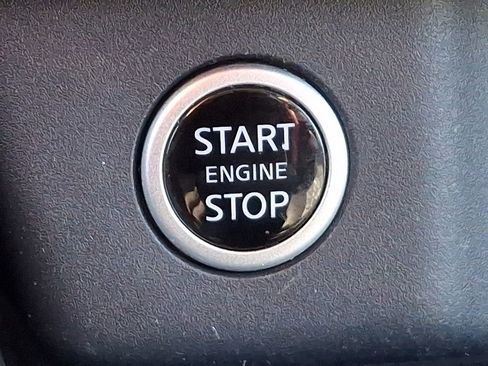 Used 2023 Nissan Rogue SV image 26