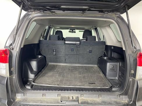 Used 2010 Toyota 4Runner SR5 AWD/4WD image 15