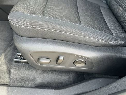 Certified 2025 Chevrolet Traverse LT image 17