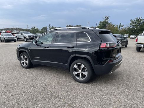 Used 2020 Jeep Cherokee Limited AWD/4WD image 6