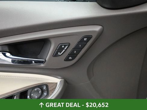 Used 2024 Chevrolet Malibu LT image 32