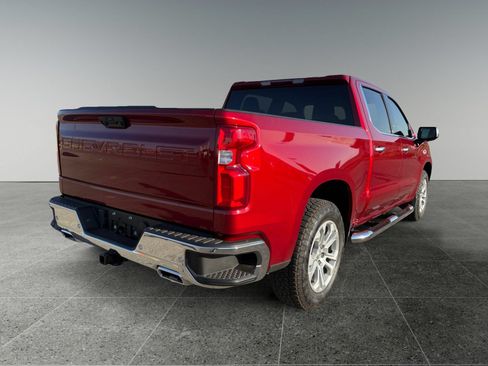 Used 2025 Chevrolet Silverado 1500 LTZ w/ Z71 Off-Road Package AWD/4WD image 7