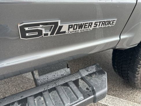 New 2026 Ford F250 Lariat w/ Black Appearance Package image 48