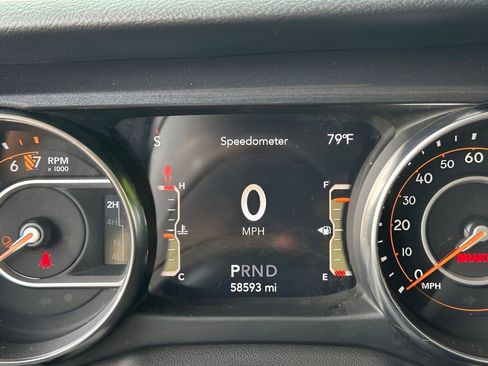 Used 2022 Jeep Gladiator Sport AWD/4WD image 13