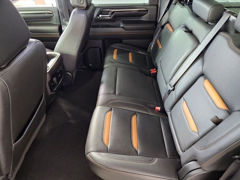 Used 2024 GMC Sierra 2500 AT4 w/ AT4 Premium Plus Package image 14