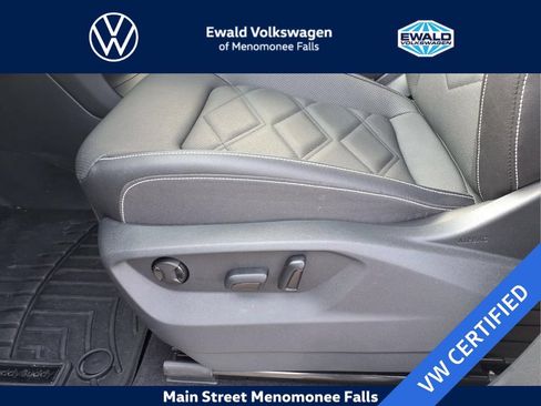 Certified 2026 Volkswagen Atlas SE AWD/4WD image 10