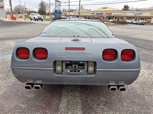 Used 1991 Chevrolet Corvette Coupe image 5