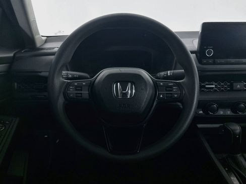 Used 2025 Honda Accord SE image 17