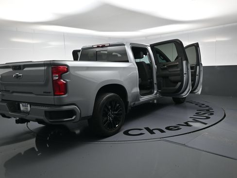 Used 2024 Chevrolet Silverado 1500 RST w/ Dark Appearance Package AWD/4WD image 27