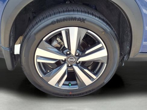 Used 2023 Nissan Rogue SL w/ SL Premium Package FWD image 9