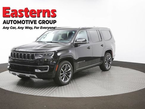 Used 2024 Jeep Wagoneer Series III w/ Premium Group I AWD/4WD image 62
