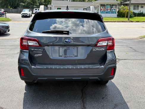 Used 2019 Subaru Outback 2.5i Premium w/ Popular Package #2 AWD/4WD image 4