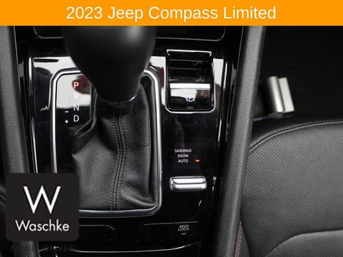 Used 2023 Jeep Compass Limited w/ Elite Group AWD/4WD image 27