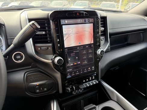 Used 2025 RAM 2500 Laramie image 19
