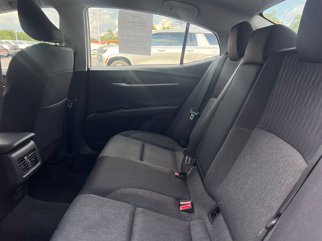 Used 2025 Toyota Camry LE FWD image 8